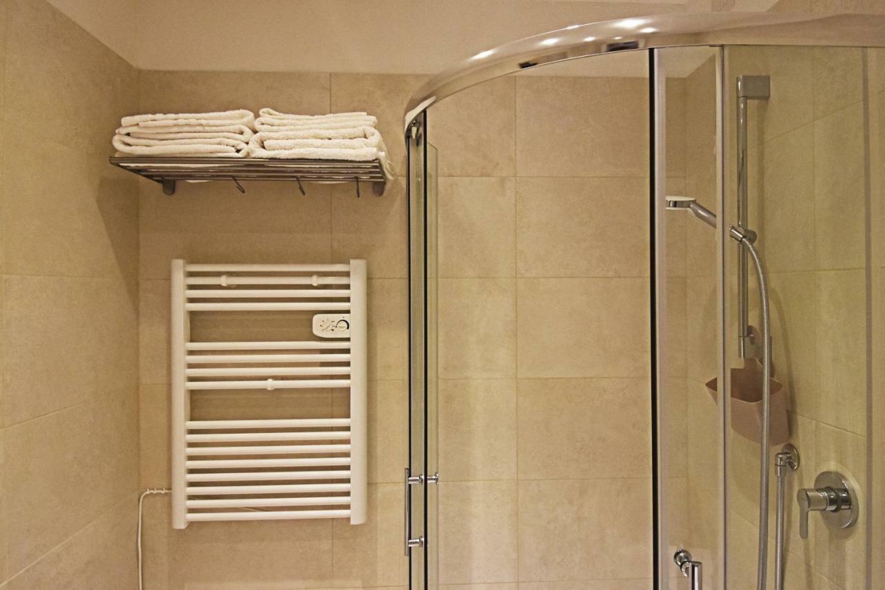Edo Gallery Suites Кальяри Экстерьер фото